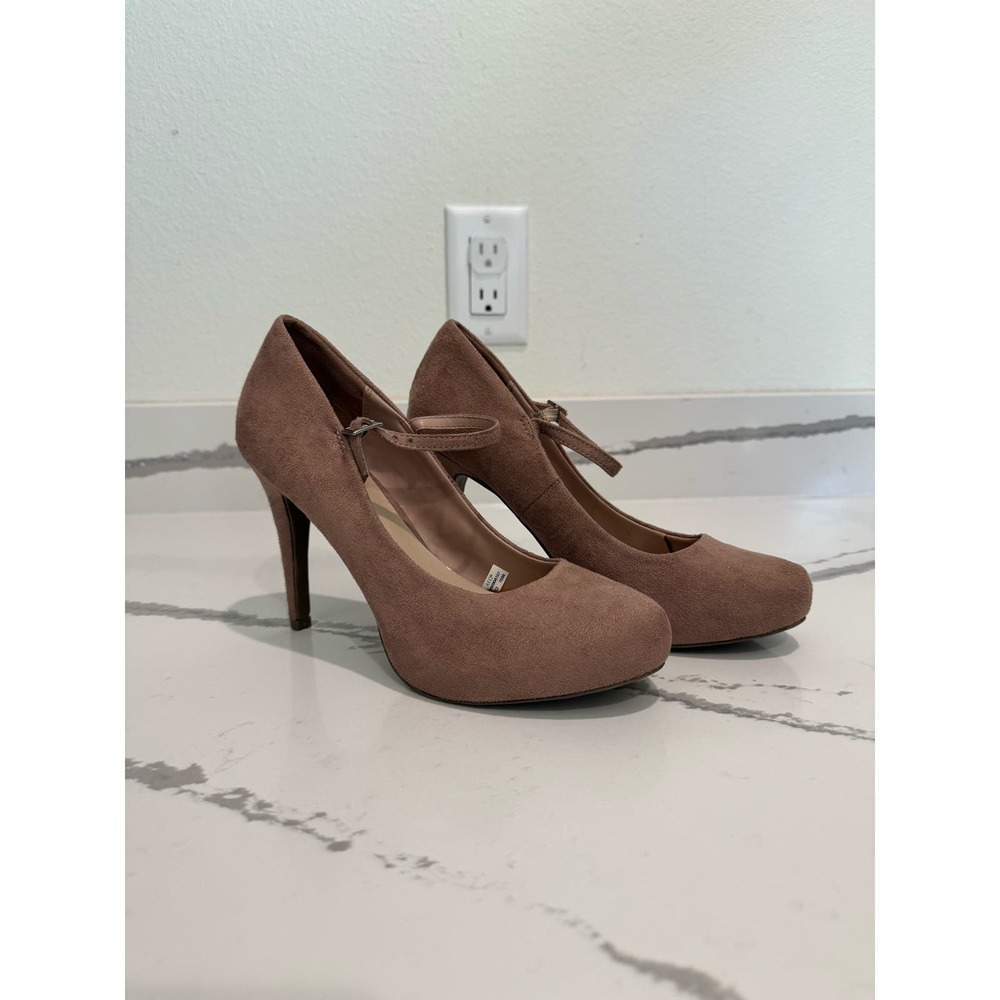 American Eagle Suede Mary Jane Heels Pink Blush Size 8